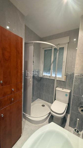 Foto 5f5b9da2-b157-4b55-9651-5062c8ce9ba0. Miete etagenwohnung in calle agustina de aragón 23 in Granada