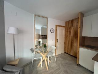 Monolocale in Calle marqués 19. Estudio profesional en venta
