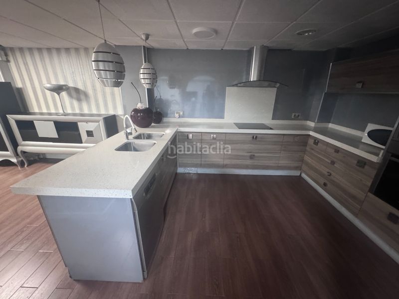 Foto 5a6c063f-3575-41d6-88f1-56933d0bbe75. Casa amb xemeneia calefacció a Maracena