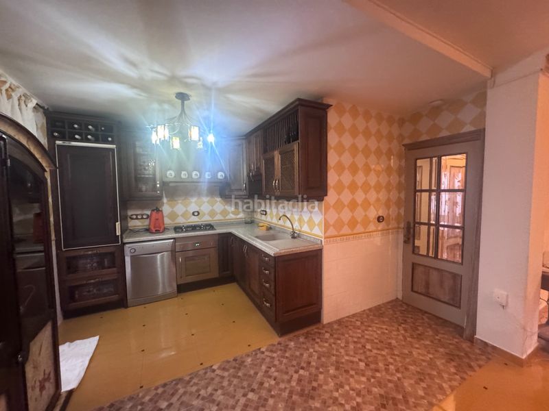Foto ac0f7d72-4bfb-4bbe-b6ce-40e8c0c766eb. Casa amb xemeneia calefacció a Maracena