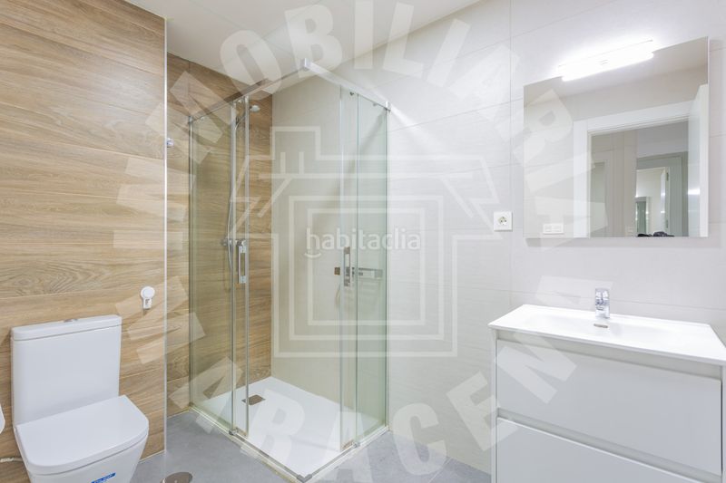 Foto 907723c0-b615-4fe3-87ca-e30af2f0222f. Estudio en calle pais de nunca jamas 8 estudio profesional en venta, en Maracena
