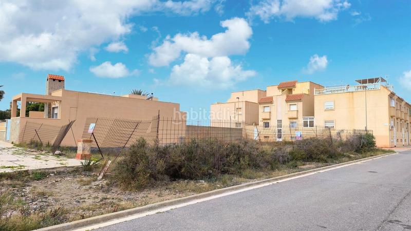Foto e4fd99ee-e3af-4910-8adf-dbd68e76e7eb. Terreno residencial en calle consuelo 15 construye tu futuro hogar o una inversión rentable en Cabo de Gata