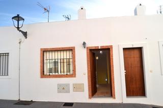 Maison jumelée à Calle sierra de enix 3. Duplex enix