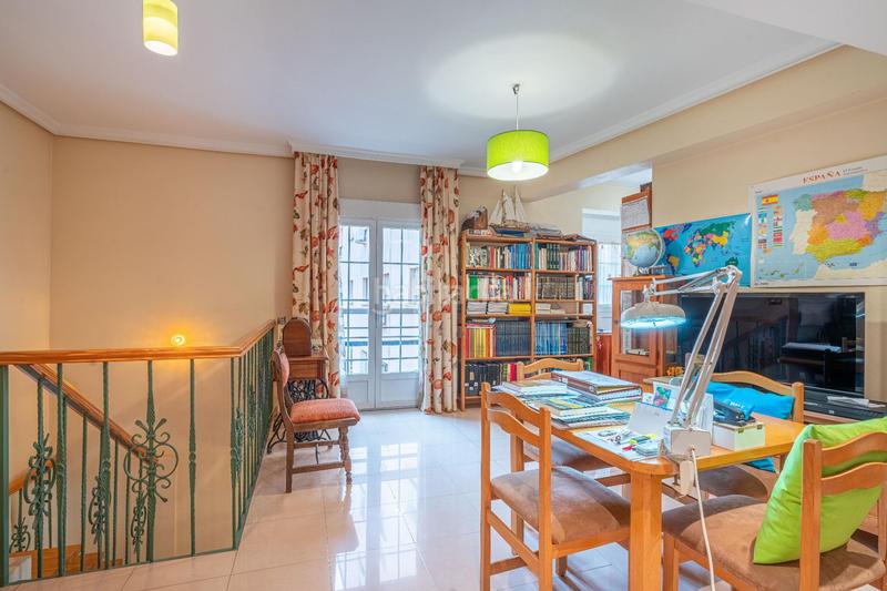 Foto 0bdfa58c-bd8f-4c0f-940a-196887487055. Piso en calle de navarro daráx 15 la diferencia la marcas, tu! venta de piso duplex, en el Centro de almeria en Almería