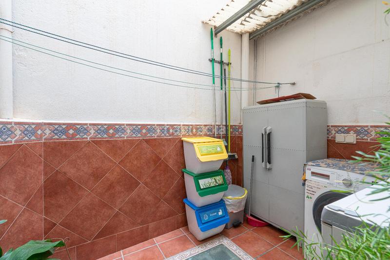 Foto 55d446da-573f-4035-9bfb-ff81942bba87. Piso en calle de navarro daráx 15 la diferencia la marcas, tu! venta de piso duplex, en el Centro de almeria en Almería