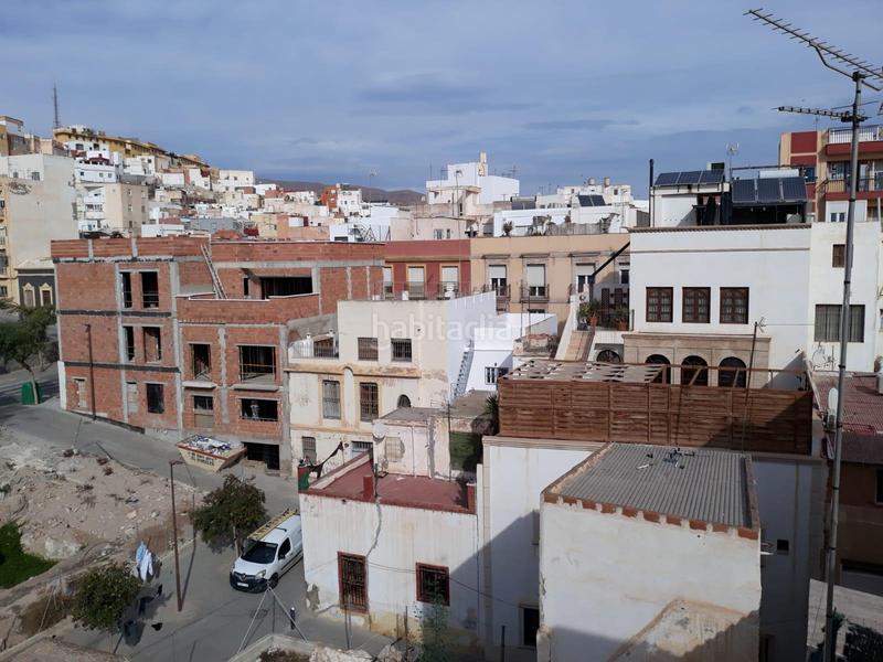 Foto 95367f9a-a964-45f6-aacc-96afd22e14aa. Piso en calle de navarro daráx 15 la diferencia la marcas, tu! venta de piso duplex, en el Centro de almeria en Almería