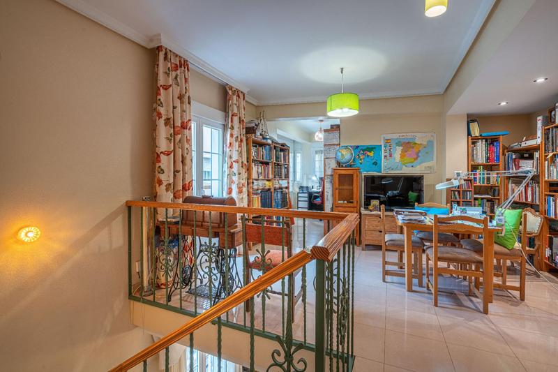 Foto c9a772cd-7534-44c6-8b86-2e5a64e4506b. Piso en calle de navarro daráx 15 la diferencia la marcas, tu! venta de piso duplex, en el Centro de almeria en Almería