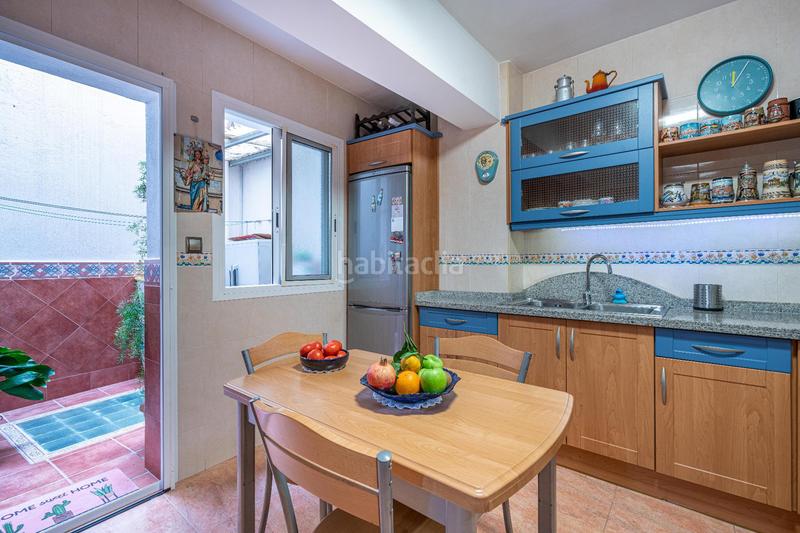 Foto f9efdd72-8954-4fb3-a97d-cb513c6829e6. Piso en calle de navarro daráx 15 la diferencia la marcas, tu! venta de piso duplex, en el Centro de almeria en Almería