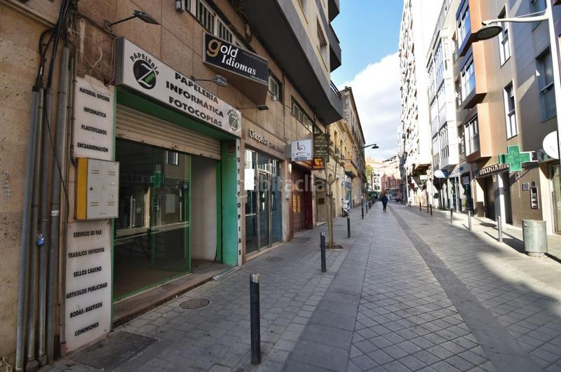 Foto 35e5e999-657f-40a5-9ad1-a572ea103e8a. Affitto locale commerciale in calle juan lirola 25 in Almería