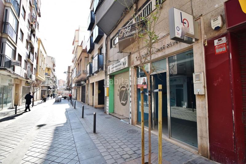Foto eb69b6cf-d61e-4ce1-9854-4bab74e1aff7. Rent business premise in calle juan lirola 25 in Plaza de Toros - Santa Rita Almería