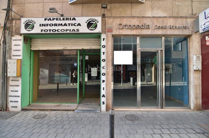 Foto fb7f5b44-6247-4491-a2a5-8d20f554e1de. Rent business premise in calle juan lirola 25 in Plaza de Toros - Santa Rita Almería