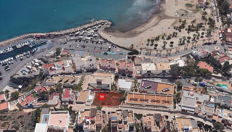 Foto d090b308-c08c-4b5c-a065-653e05073ad3. Terreno residencial en calle calle maría gómez lujo urbano en el mar de San José parcela y proyecto básico en Níjar