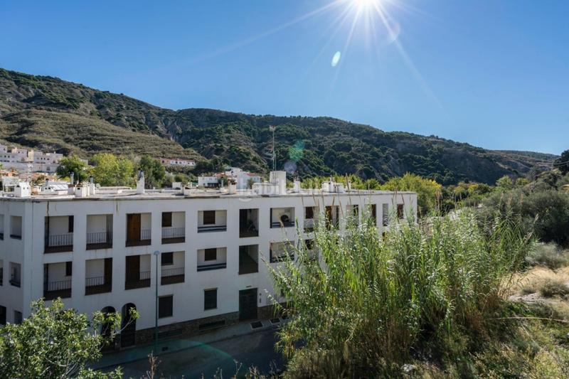 Foto 6ade585c-f25e-418f-a510-30f6961b1907. Planta baja venta de piso en guarros , con terraza independiente! para disfrutar de la familia, en la alpujarra en Paterna del Río