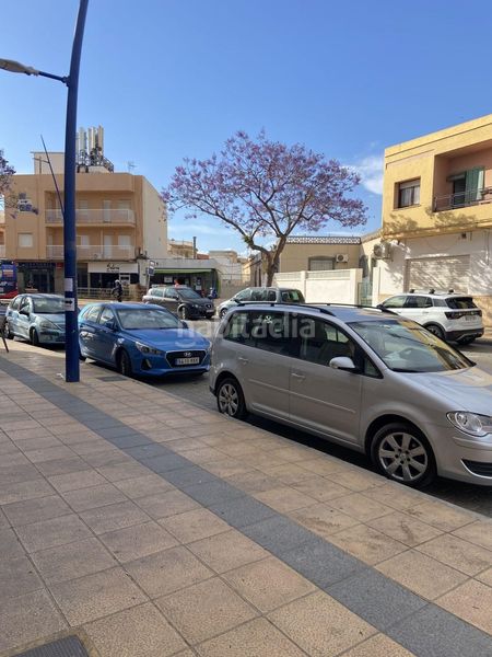 Foto 1e9130e5-aa27-4bf0-a73d-c00f233bf5d3. Alquiler local comercial en carretera nijar esquina calle volatin 94 se alquila local en ctar de nijar en Níjar