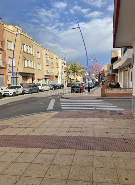 Foto d6ec02cd-736f-4812-9c1d-3b3a072aaa05. Alquiler local comercial en carretera nijar esquina calle volatin 94 se alquila local en ctar de nijar en Níjar