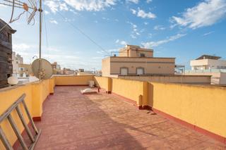Maison à Plaza de Toros - Santa Rita. Encantadora vivienda unifamiliar de 3 plantas con solarium y loc