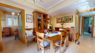 Pis a Calle de navarro daráx 15. Venta de 2 pisos tipo duplex,  reformados , en el centro de alme