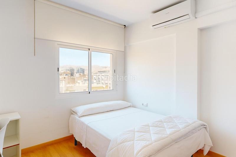 Foto 7f877430-ad53-491b-ba07-a955abf9bd32. Appartamento in calle de las conchas 2 in Ciudad Jardín - Tagarete - El Zapillo Almería