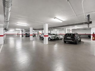Aparcament cotxe a Calle rostrico 2. Plaza de garaje en pleno centro de almería  puerta purchena
