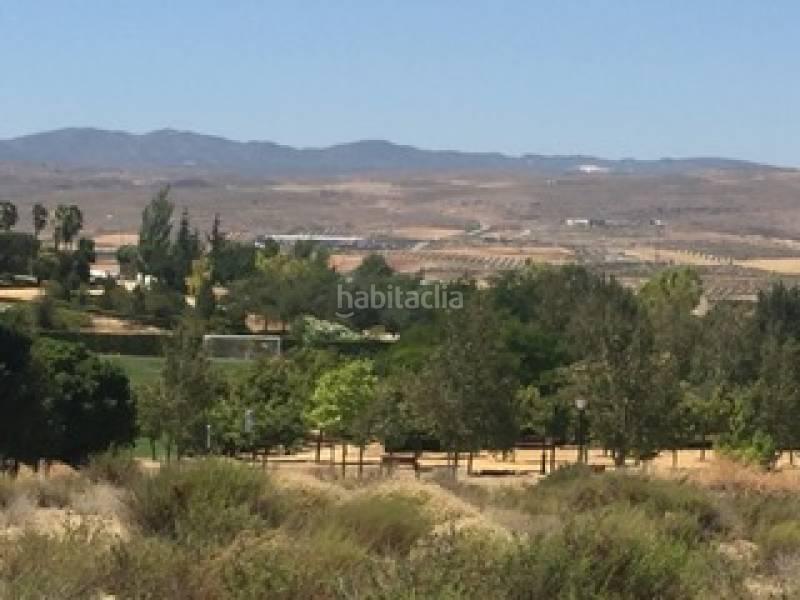 Foto 50402094-e846-4713-9554-d590221eb3b9. Wohngrundstück in Dílar