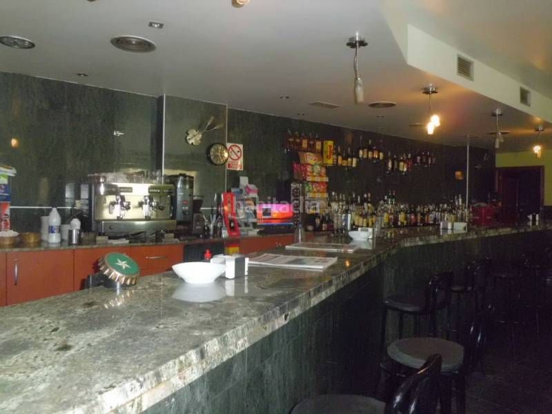 Foto ca28ad2b-1848-4283-9e6d-9f642d905457. Local comercial a Balanegra