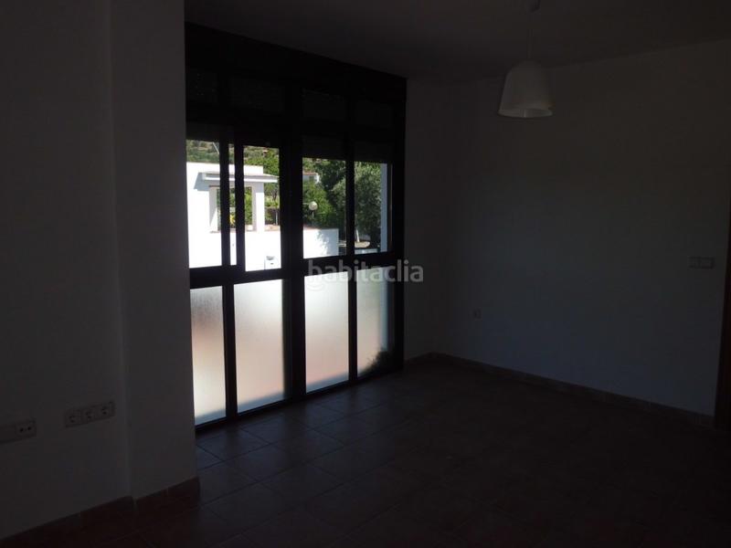Foto f08e5eaf-cf2c-4211-a22d-9d26298acbd7. Piso  de nueva construcci?n en venta en Fondón