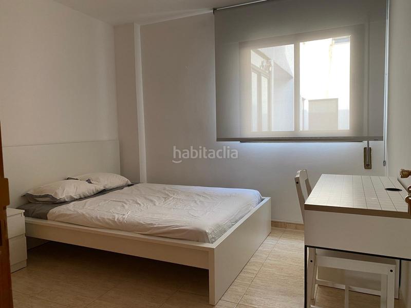 Foto 939c939f-33cc-41ba-8b31-e62da675a03f. Piso  de 4 dormitorios en venta en la plaza mayor en Ejido (El)