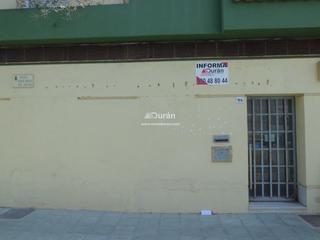 Local commercial à Santa María del Águila. Local comercial en venta en carmona