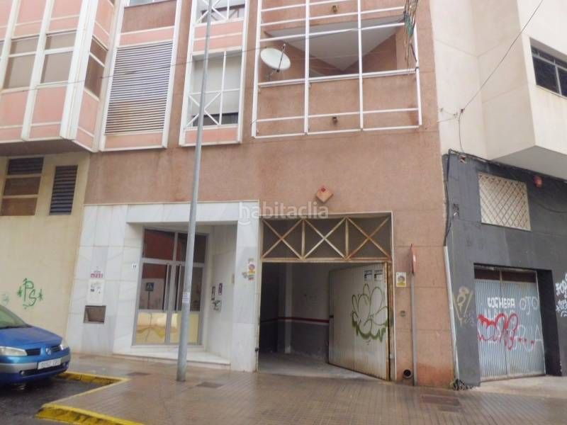 Foto d581fa13-953b-4140-a296-327542065615. Aparcament cotxe a Ejido Sur Ejido (El)