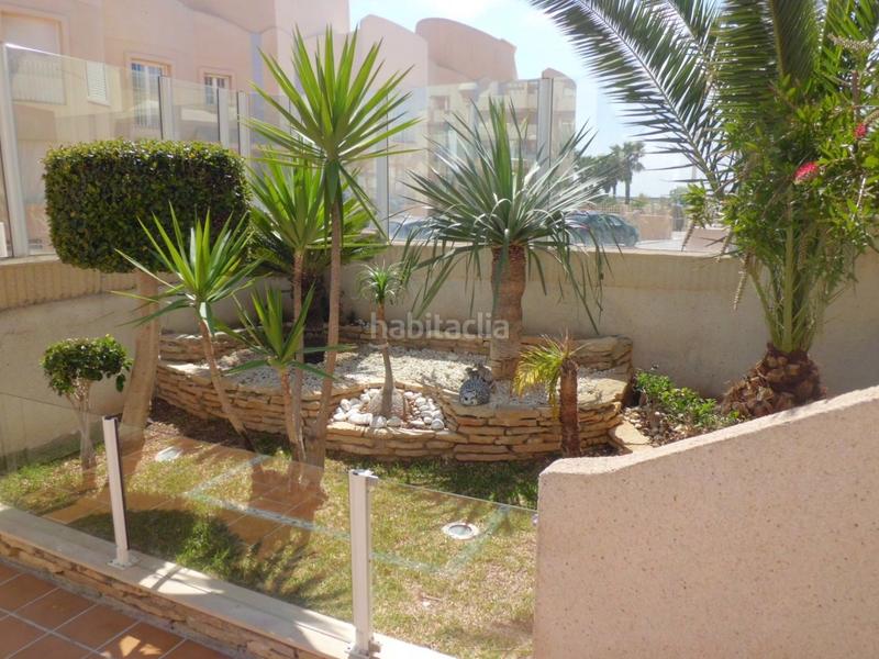 Foto 9137535f-ae92-40c1-a3b5-af1afe96754e. Chalet con parcheggio in Almerimar Ejido (El)