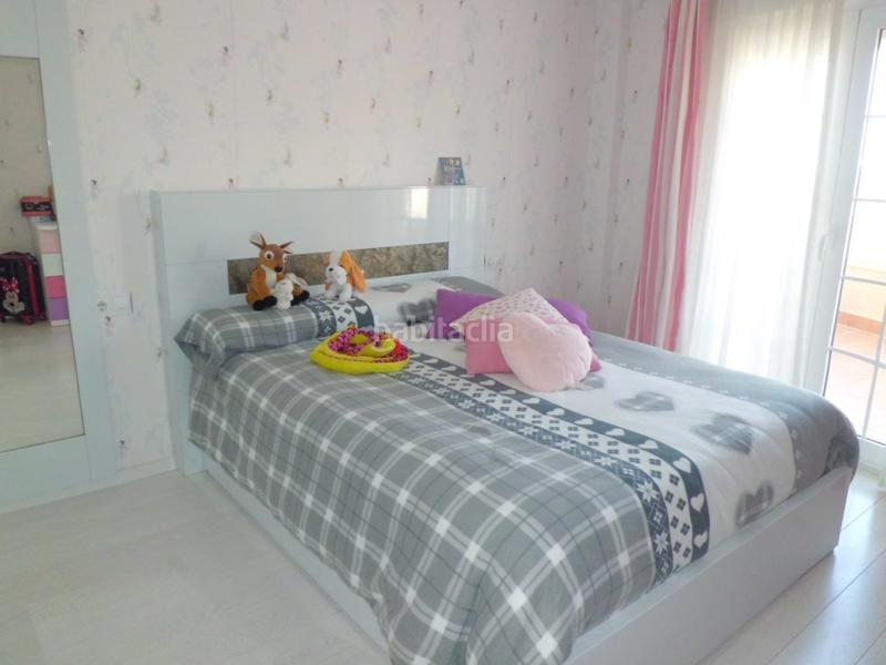 Foto e26d7d3f-cd05-42bc-a5ad-b7a2da1e6b61. Chalet con parcheggio in Almerimar Ejido (El)