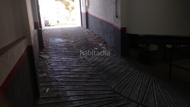 Foto 9d46451a-54dd-4697-876f-e16fe6e3b505. Aparcament cotxe a Ejido centro Ejido (El)