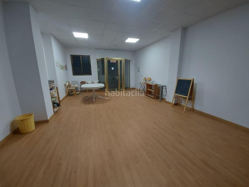 Foto 910bed82-d53a-48ea-b21c-d7ed374cd706. Alquiler local comercial  en alquiler situado en pleno centro de el ejido en Ejido (El)