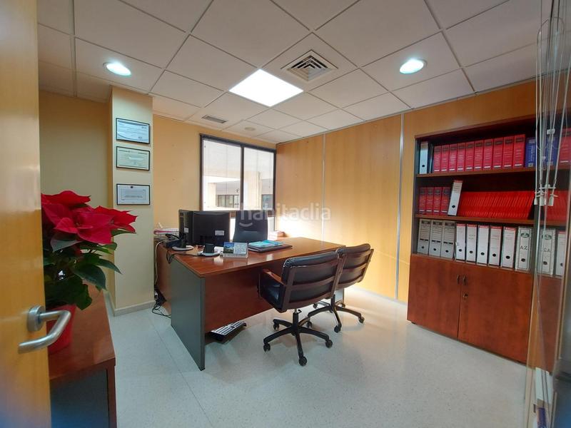 Foto db5ab6dc-07af-4e3e-9a2f-33e9c12a7208. Büro mit parking in Ejido centro Ejido (El)