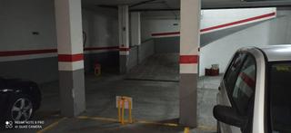 Lloguer Aparcament cotxe a Ejido centro. Plaza de garaje en alquiler en ejido centro