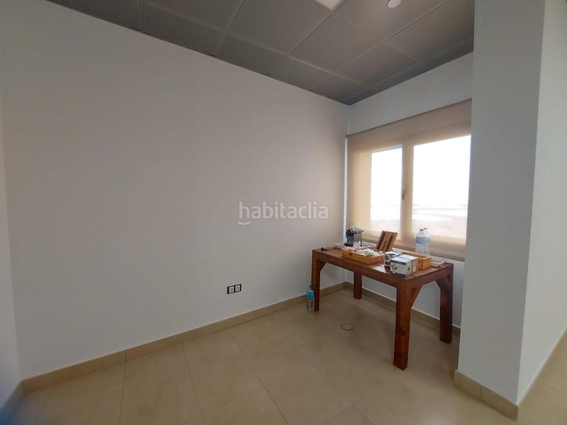 Foto 23a345bc-7008-466c-bac2-1d8b99e7a398. Oficina amb aparcament a Almerimar Ejido (El)