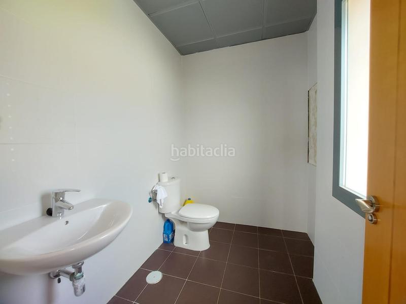 Foto d544bf09-6fd2-496a-b291-360abddb50f4. Oficina amb aparcament a Almerimar Ejido (El)