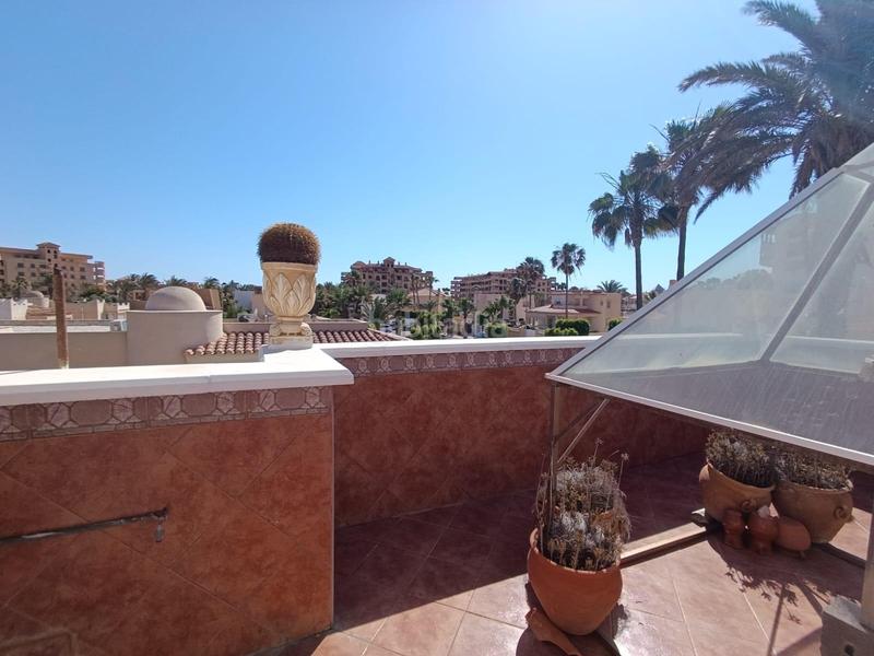 Foto 50c44576-0afc-4a69-8a73-2c1768ff3bb9. Chalet with parking pool in Almerimar Ejido (El)