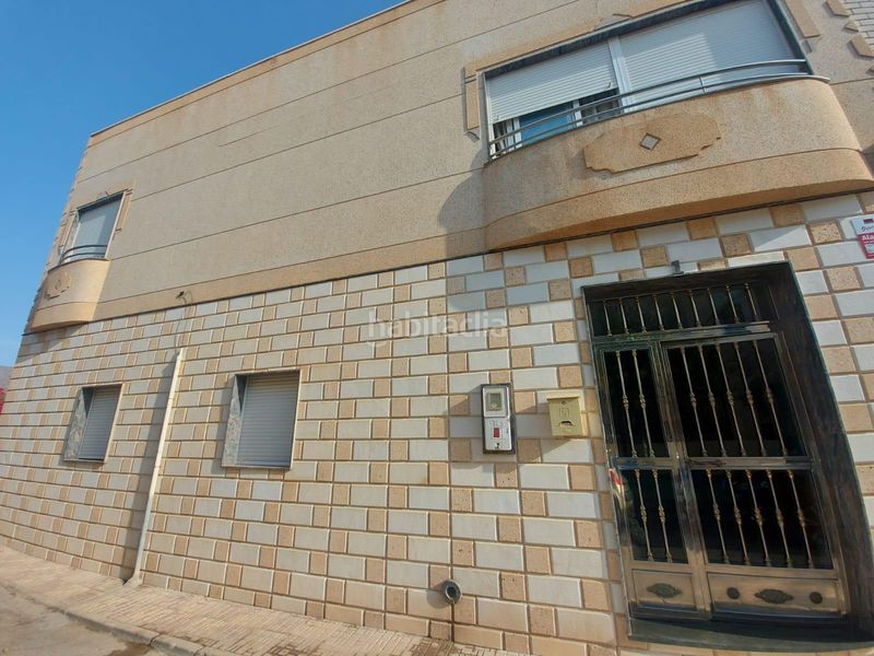 Foto 703bd9a1-bd9e-43c2-8d1e-71aa8c255d06. Casa amb aparcament a Adra