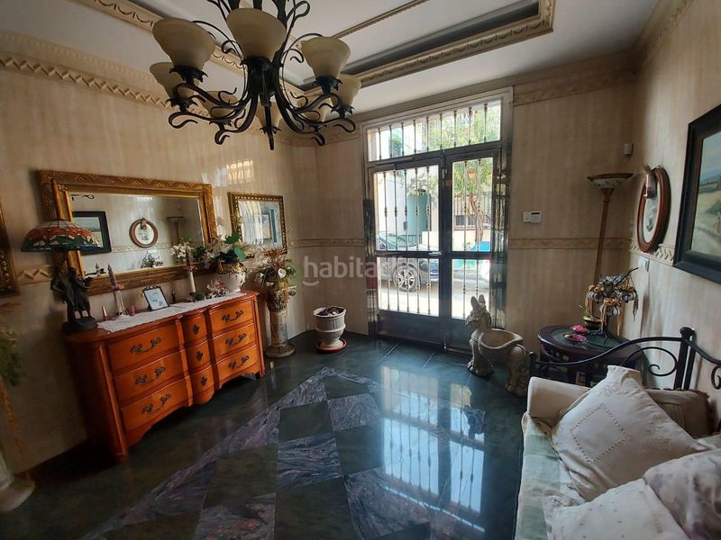 Foto cfb3c1ad-21a1-4fd2-a458-5fdd12694f69. Casa amb aparcament a Adra
