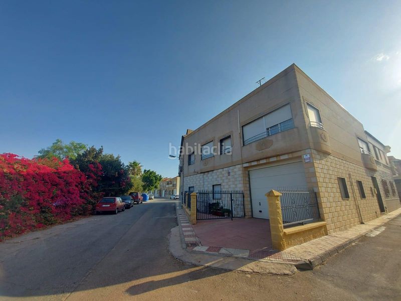 Foto d58b06e0-612c-4052-9782-ffa826e54dc7. Casa amb aparcament a Adra