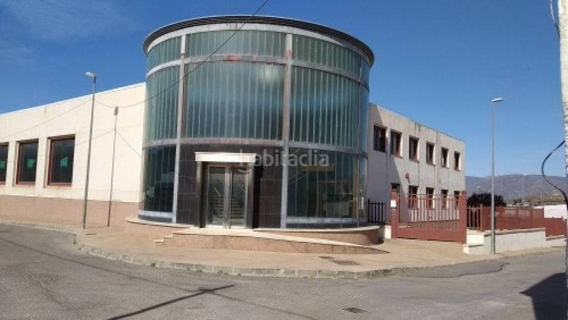 Foto 2f6651b4-91aa-4328-ad3d-595b4be2312d. Nau industrial a Berja