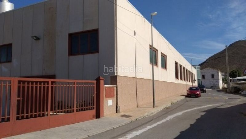 Foto 4a5bd923-71ea-475c-b855-c767d7baeb33. Nau industrial a Berja