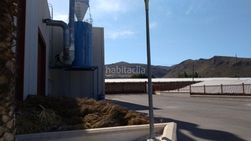 Foto 6044da62-6559-4986-97d8-3243fe2a7875. Nau industrial a Berja