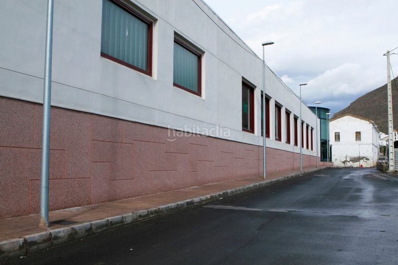 Foto ba3dfa69-3cb7-45c3-bb41-9a245fc5ff00. Nau industrial a Berja