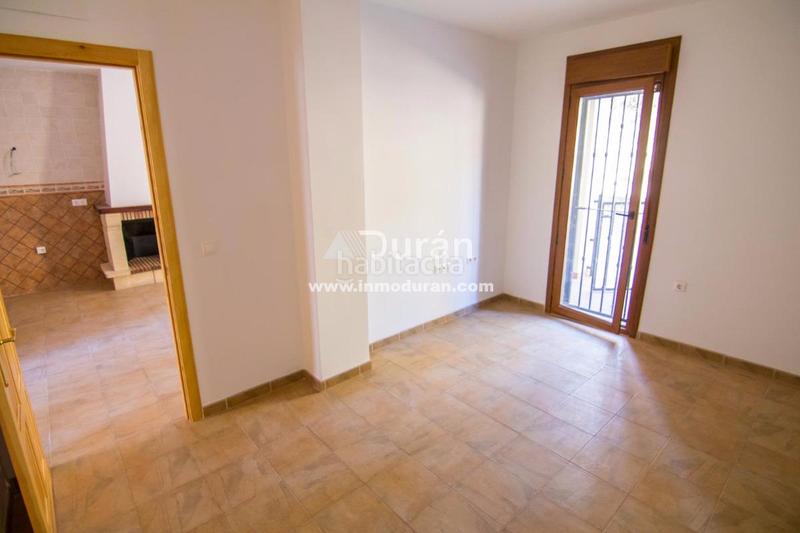 Foto cc4ca096-cefc-4bff-a0dc-a13f83ecac05. Piso  en venta en paterna del rio en Paterna del Río