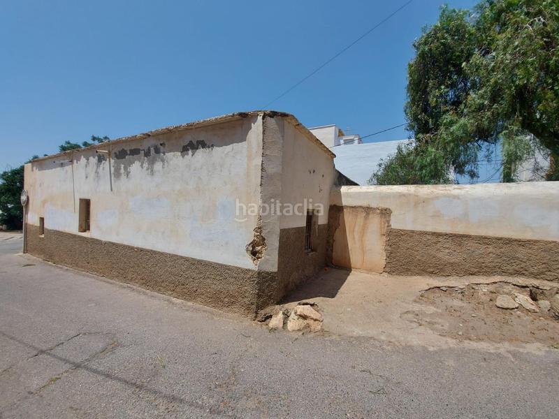 Foto 2d8e1456-5915-4450-8c72-60addc720ed7. Casa suelo con casa en ruina en Balanegra