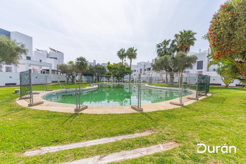 Foto c1fb5940-0d30-48e6-9c01-deaef2271246. Casa amb calefacció aparcament a Almerimar Ejido (El)