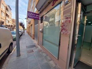 Location Local commercial à Ejido centro. Local en alquiler en ejido centro con plaza de garaje