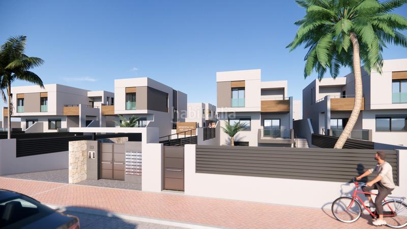 Foto 3bac396f-9c8f-4eb6-8774-06651e812d86. Chalet 252m<sup>2</sup> en calle virazon 28 en Almerimar Ejido (El)